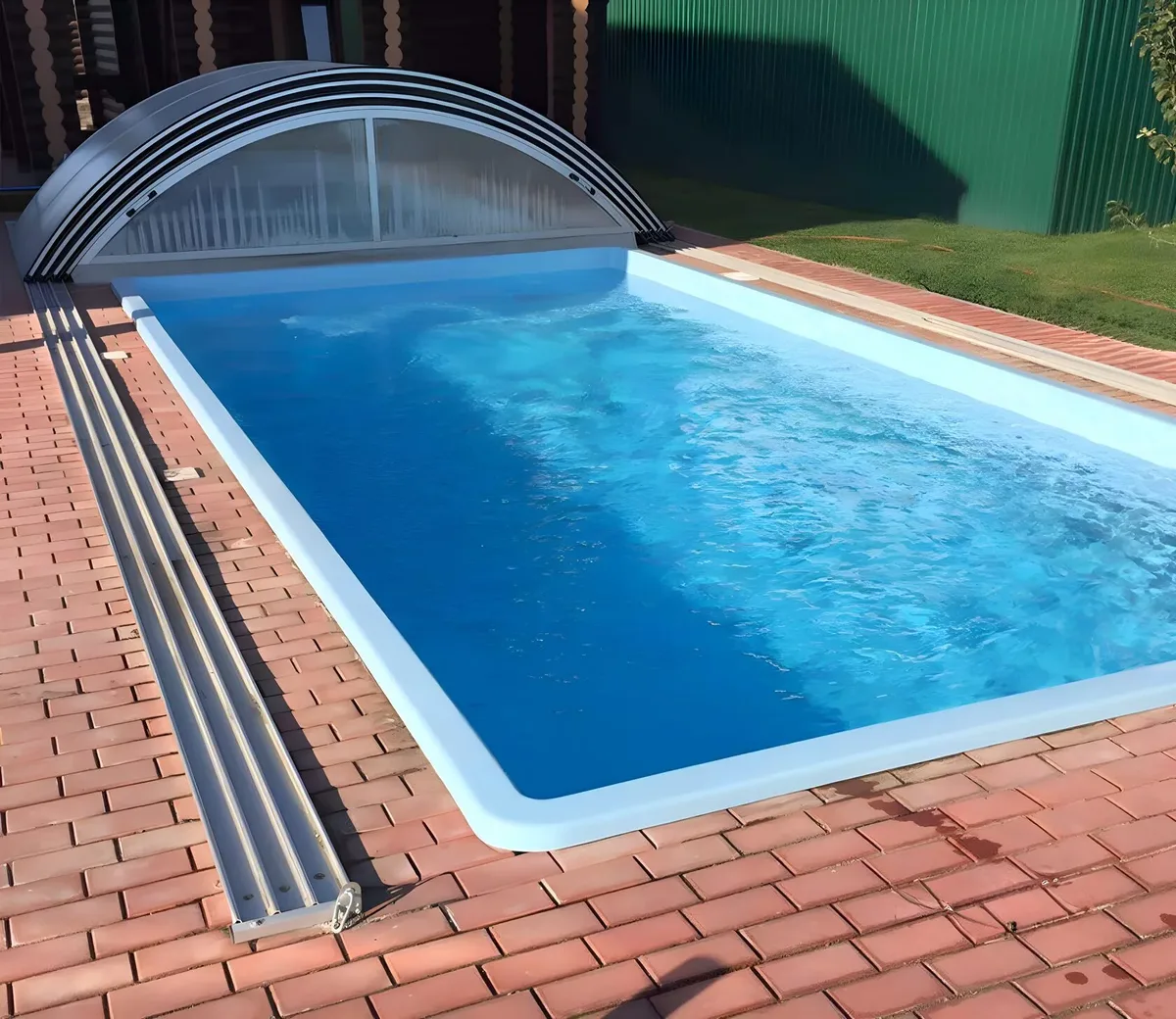 Laguna 7 — вечернее освещение в Железногорске